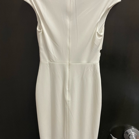 NWT Small White Form Fitting Dress 🕊 - Picture 7 of 14
